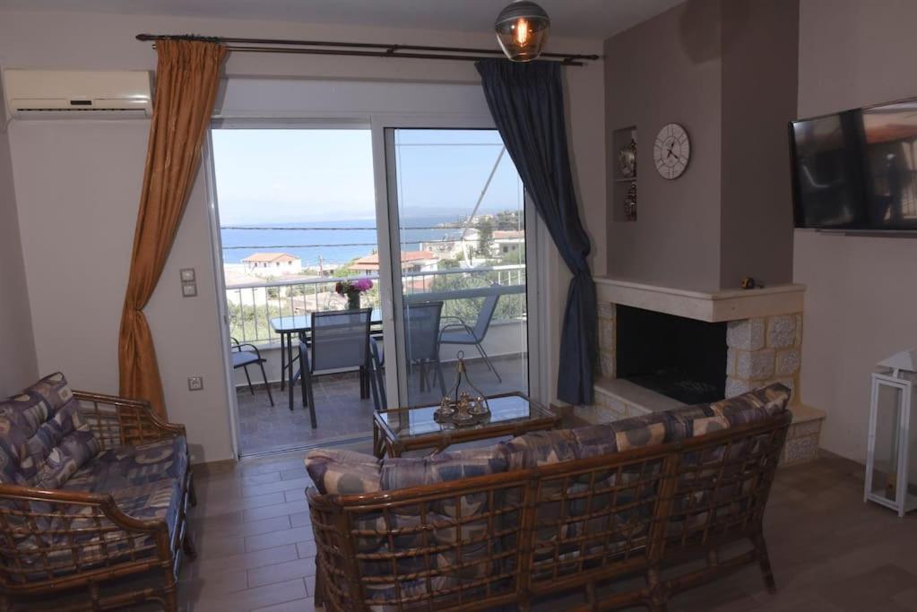 Katerina Luxury Suites Elia  Exterior photo